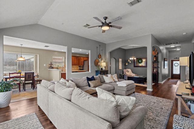 2618 Los Alamos Circle, Deer Park, TX 77536