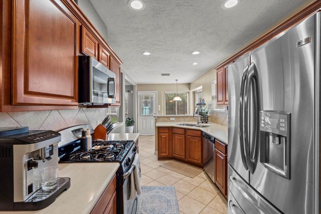 2618 Los Alamos Circle, Deer Park, TX 77536