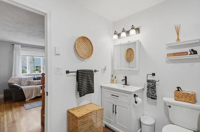 1 Mountain St, Woburn, MA 01801