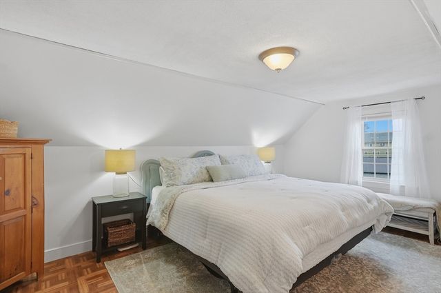 1 Mountain St, Woburn, MA 01801