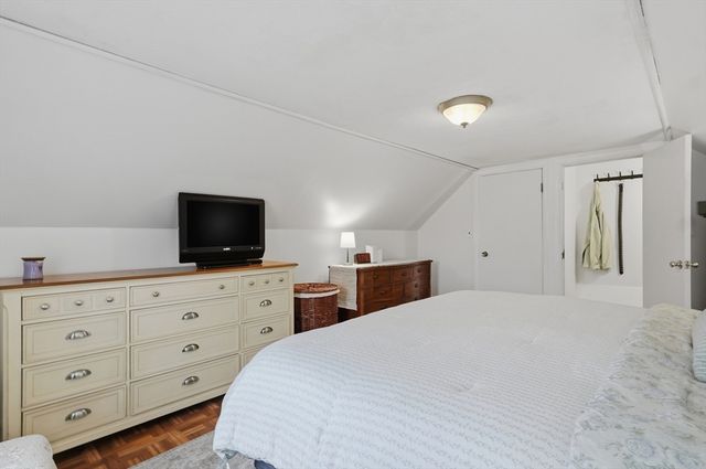 1 Mountain St, Woburn, MA 01801