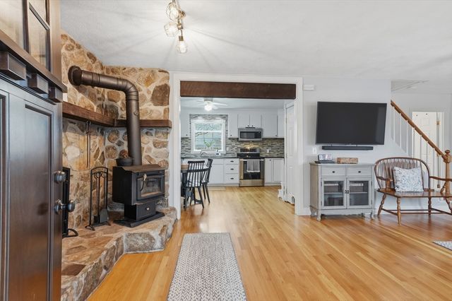 1 Mountain St, Woburn, MA 01801