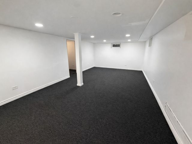 2504 9th Parkway, Waukegan, IL 60085