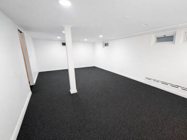 2504 9th Parkway, Waukegan, IL 60085