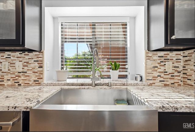 2704 Lehr Place, Bakersfield, CA 93311