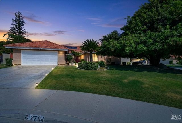 2704 Lehr Place, Bakersfield, CA 93311