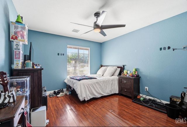 2704 Lehr Place, Bakersfield, CA 93311