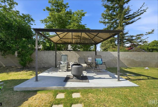 2704 Lehr Place, Bakersfield, CA 93311