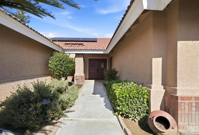 2704 Lehr Place, Bakersfield, CA 93311