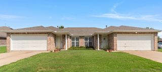 1208 W Jackson Court, Broken Arrow, OK 74012