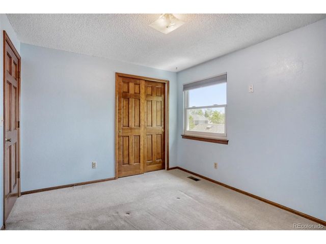 2215 S Zeno St, Aurora, CO 80013