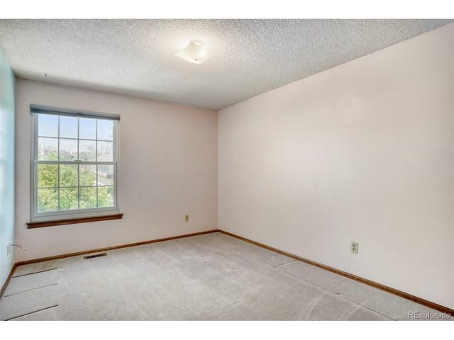2215 S Zeno St, Aurora, CO 80013