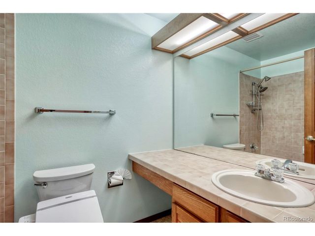 2215 S Zeno St, Aurora, CO 80013