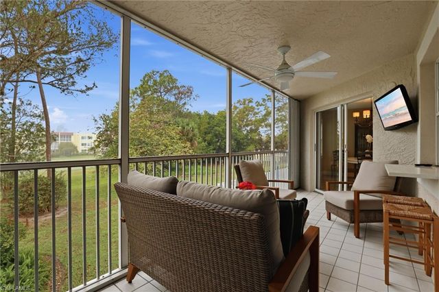 481 Quail Forest BLVD B210, Naples, FL 34105