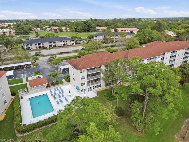 481 Quail Forest BLVD B210, Naples, FL 34105