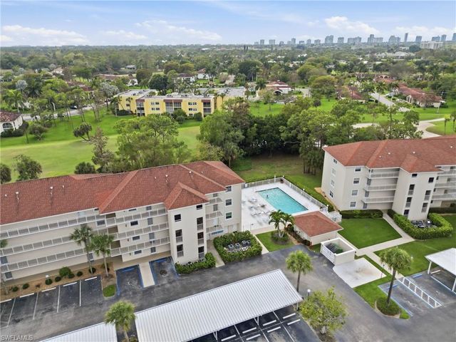 481 Quail Forest BLVD B210, Naples, FL 34105