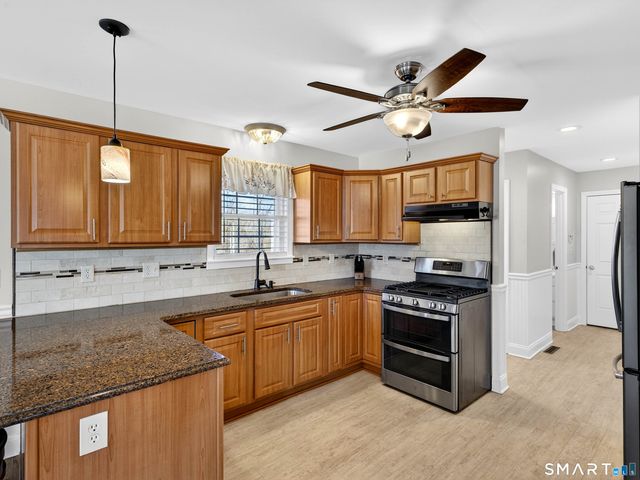 20 Colonial Heights Road, East Haven, CT 06473