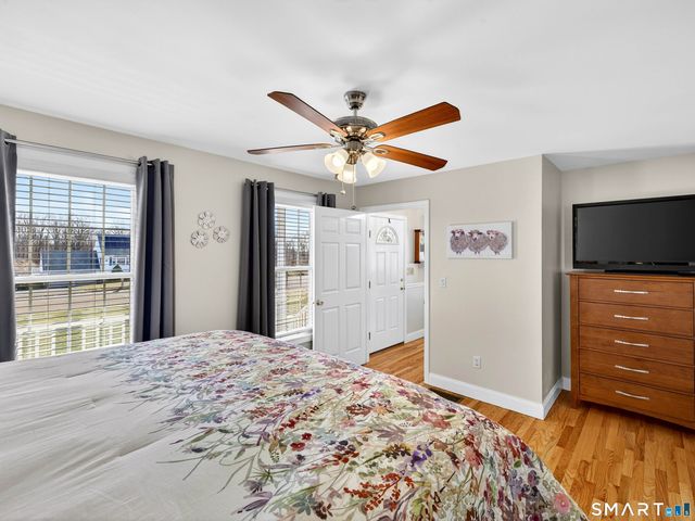 20 Colonial Heights Road, East Haven, CT 06473