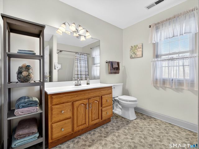 20 Colonial Heights Road, East Haven, CT 06473