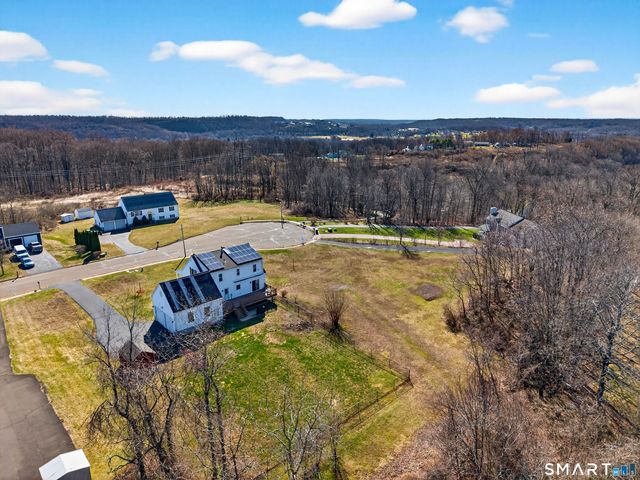 20 Colonial Heights Road, East Haven, CT 06473