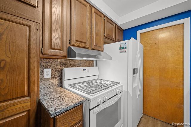 28278 Merritt Drive, Westland, MI 48185