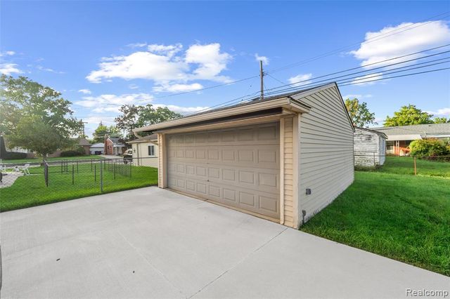 28278 Merritt Drive, Westland, MI 48185