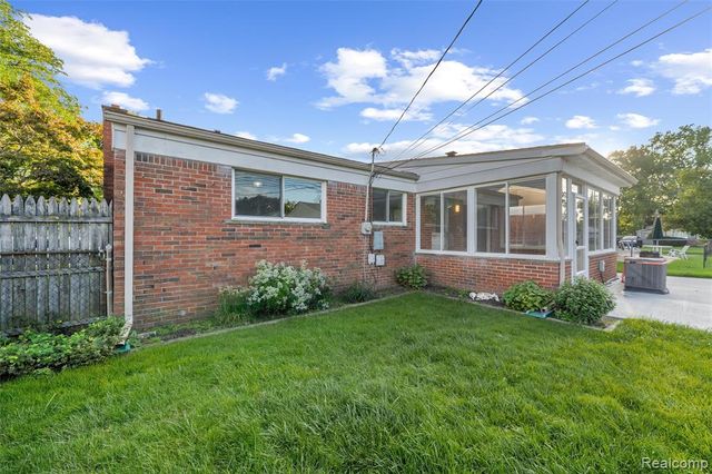 28278 Merritt Drive, Westland, MI 48185