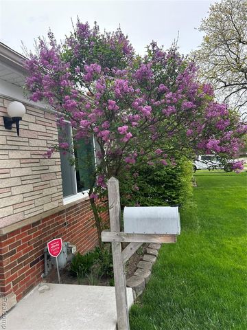 28278 Merritt Drive, Westland, MI 48185