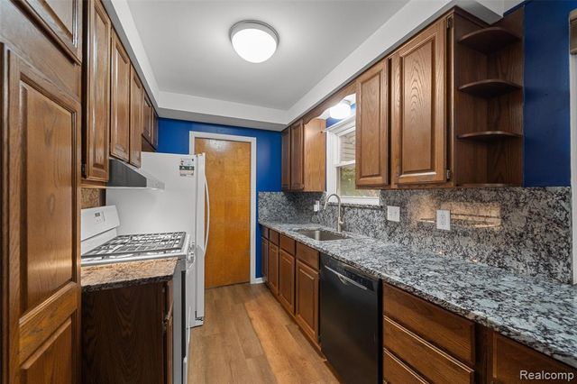 28278 Merritt Drive, Westland, MI 48185
