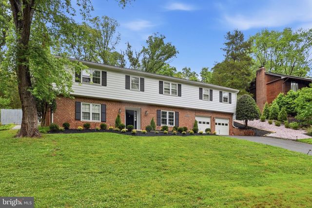 1718 HOLLINWOOD DR, Alexandria, VA 22307
