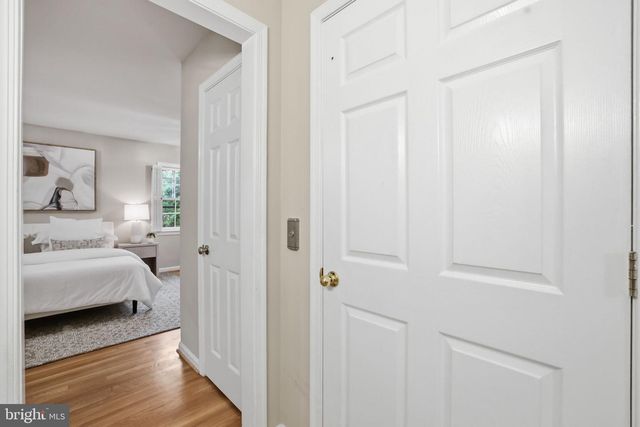 1718 HOLLINWOOD DR, Alexandria, VA 22307