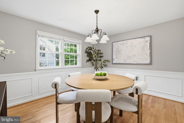 1718 HOLLINWOOD DR, Alexandria, VA 22307