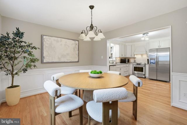 1718 HOLLINWOOD DR, Alexandria, VA 22307