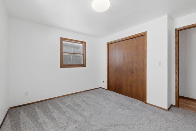 1381 SILVERWOOD LANE, Neenah, WI 54956