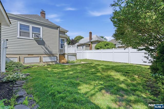 219 Magie Avenue, Roselle Park, NJ 07204
