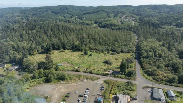 11111 Pan Handle Road, Hoquiam, WA 98550