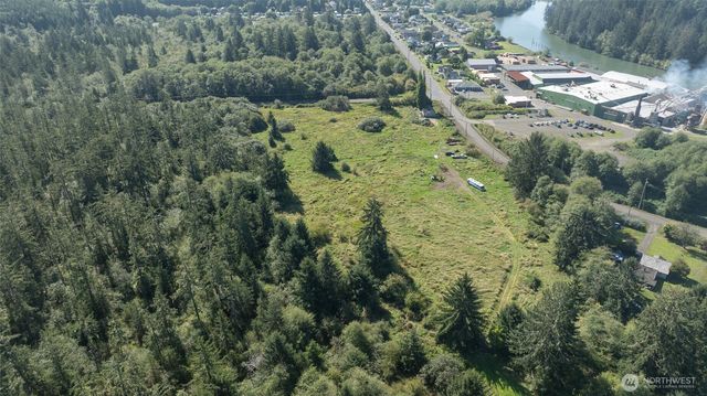 11111 Pan Handle Road, Hoquiam, WA 98550