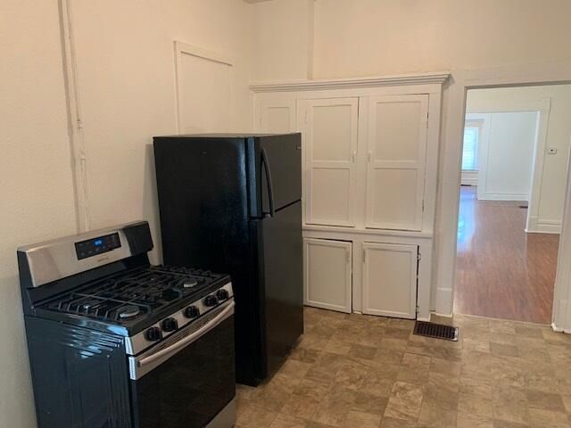 1046 Lafayette Avenue, Grand Rapids, MI 49507