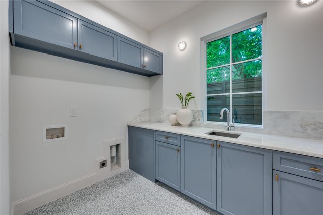 3739 Park Lane, Dallas, TX 75220