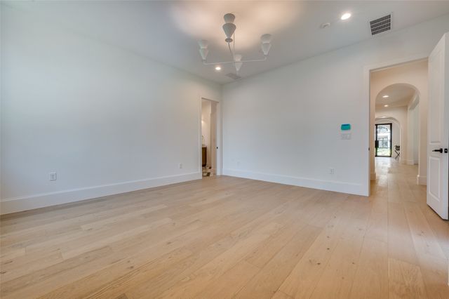 3739 Park Lane, Dallas, TX 75220