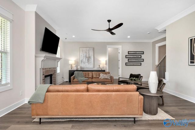 7815 Lake Walk Way, Owens Cross Roads, AL 35763