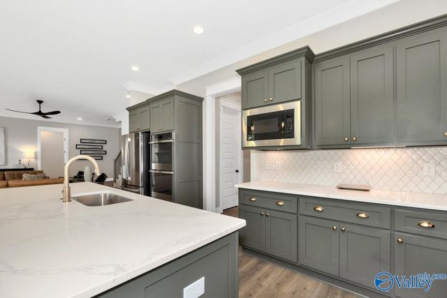 7815 Lake Walk Way, Owens Cross Roads, AL 35763