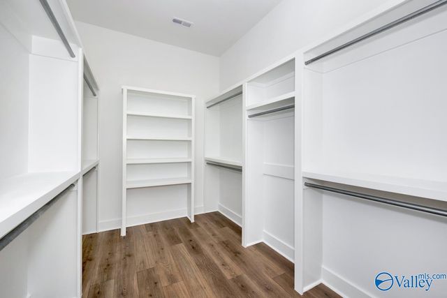 7815 Lake Walk Way, Owens Cross Roads, AL 35763