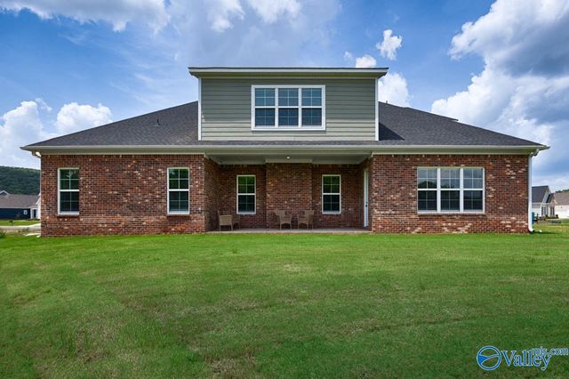 7815 Lake Walk Way, Owens Cross Roads, AL 35763