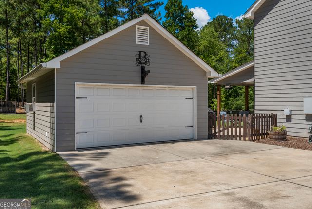 209 Marsh Road, West Point, GA 31833
