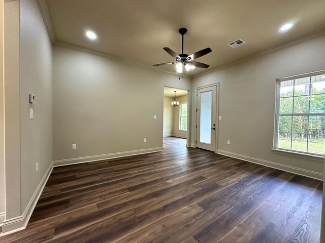 904 N Texas, Deridder, LA 70634