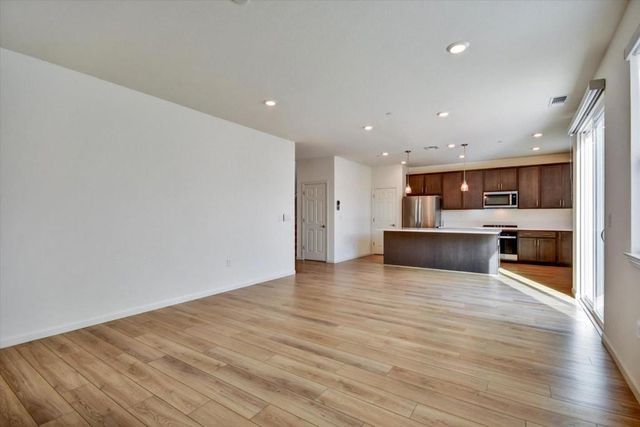 2160 Fuchsia Drive, Hollister, CA 95023