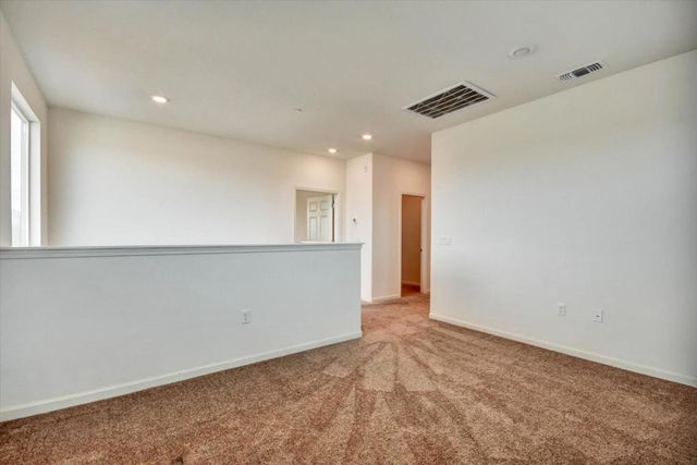 2160 Fuchsia Drive, Hollister, CA 95023