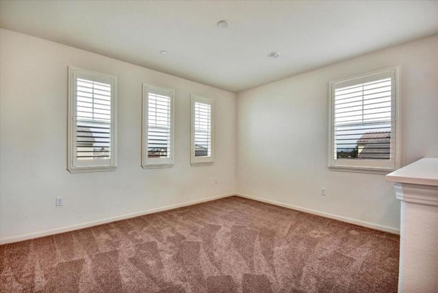 2160 Fuchsia Drive, Hollister, CA 95023