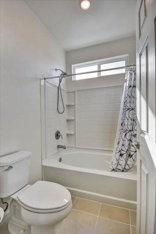 2160 Fuchsia Drive, Hollister, CA 95023